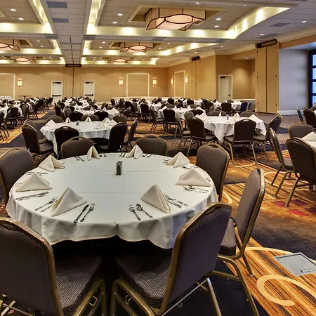 Hampton Inn & Suites Aberdeen-2