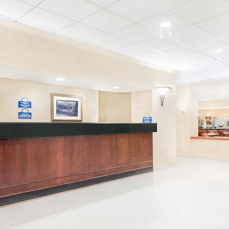 Days Inn & Suites By Wyndham York-2