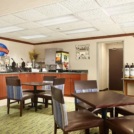 Baymont By Wyndham Sioux Falls-2
