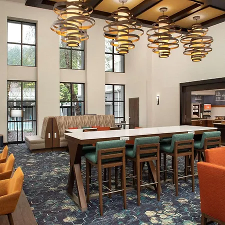 Hampton Inn & Suites Alpharetta-Windward-3