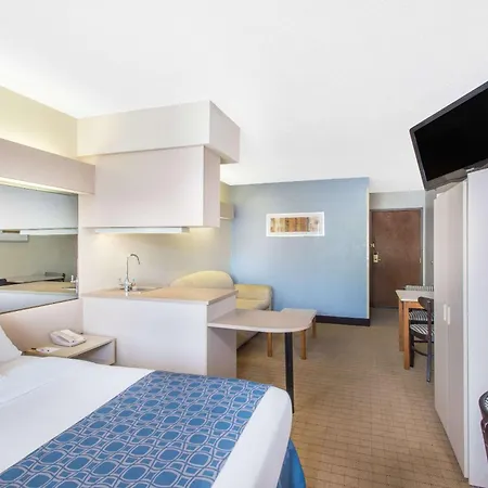 Microtel Inn & Suites By Wyndham-2
