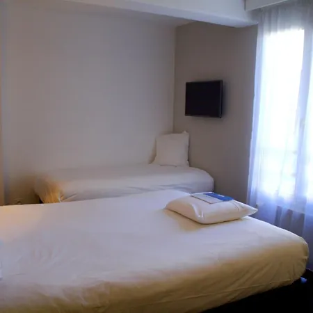Kyriad Hotel Brest-3