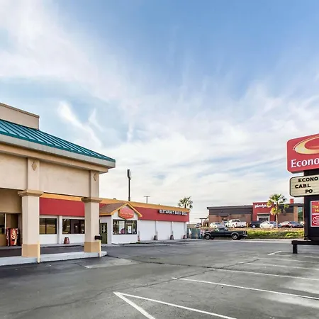 Econo Lodge-3