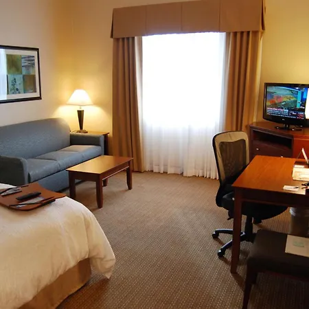 Hampton Inn & Suites Folsom-2