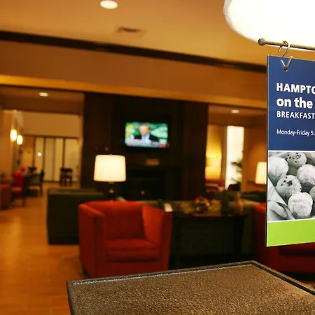 Hampton Inn & Suites Folsom-3