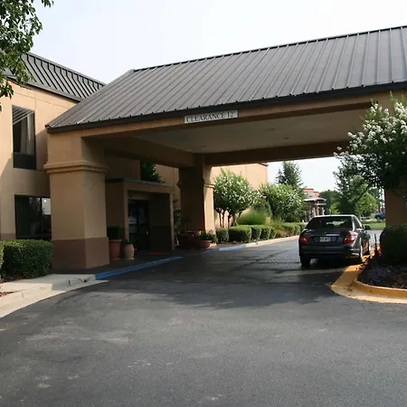 Hampton Inn Perry-3