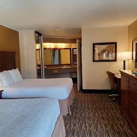 Best Western Plus Humboldt House Inn-3