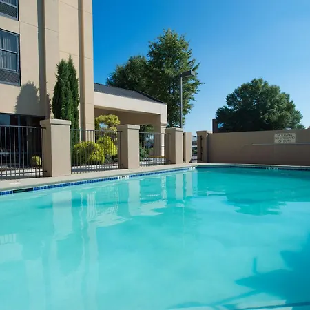 Hampton Inn Gainesville-3
