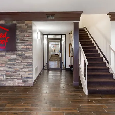 Red Roof Inn Fort Wayne-3