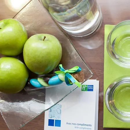 Holiday Inn Express Toulouse Airport By Ihg-3