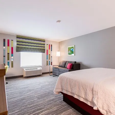 Hampton Inn Bismarck-3