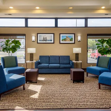 Quality Inn & Suites Olde Town-2