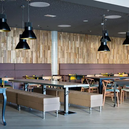 Comfort Hotel Bergen Airport-3