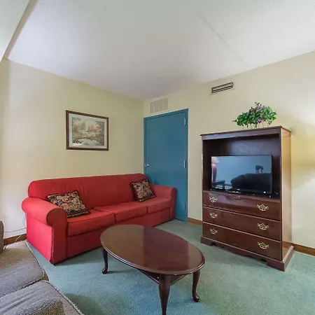 Econo Lodge Inn & Suites Bentonville-2