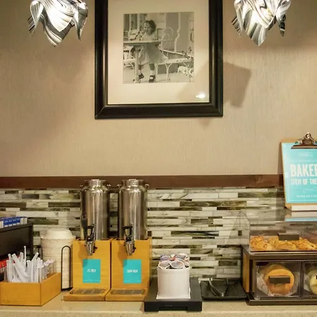 Hampton Inn St. Louis-Chesterfield-2