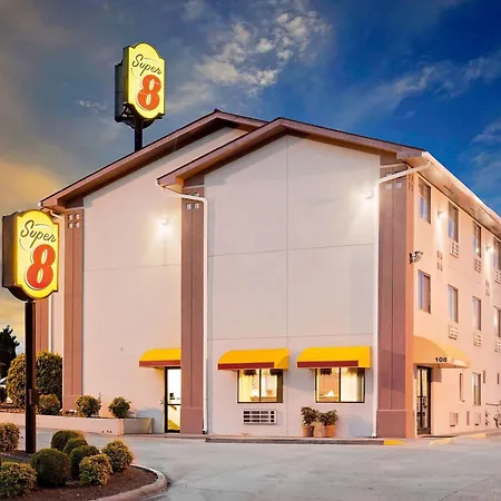 Super 8 By Wyndham Johnson City-3