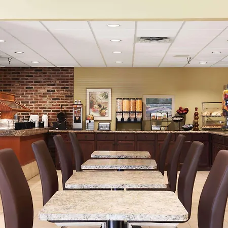 Ramada By Wyndham Sioux City-2