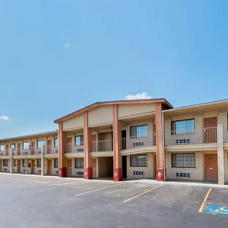 Super 8 By Wyndham Waco/Mall Area Tx-3