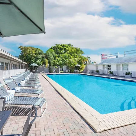 Days Inn By Wyndham Miami Airport North-2