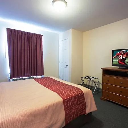 Red Roof Inn & Suites Dickinson-3