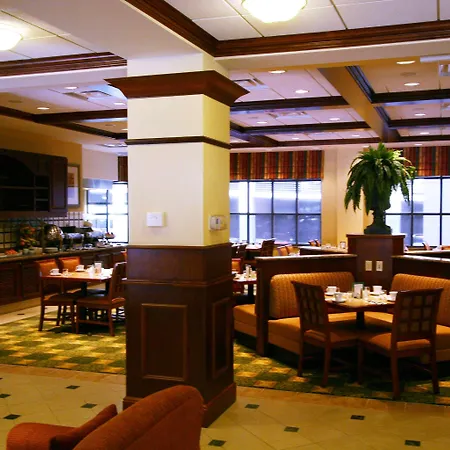 Hilton Garden Inn Bloomington-3