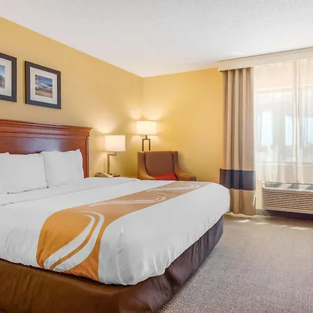 Quality Inn Pueblo North-2