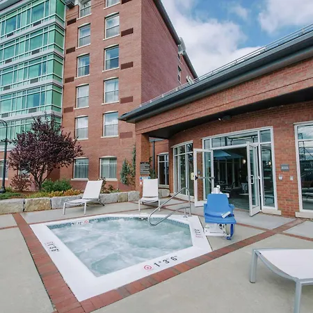 Hilton Garden Inn Manchester Downtown-3