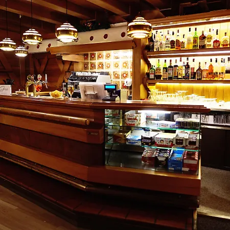 GH Hotel Monzoni-3