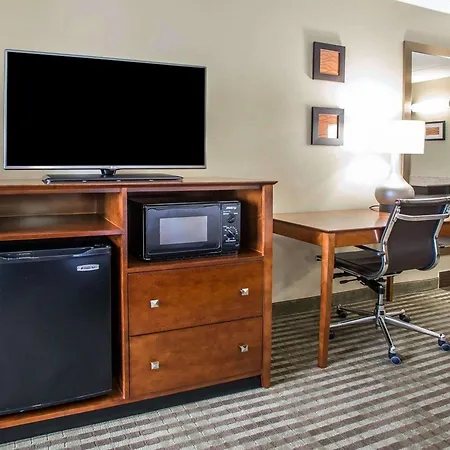 Comfort Inn Hammond I-94-3