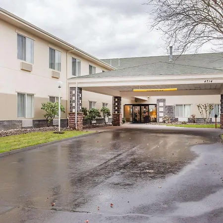 Comfort Suites Near Vancouver Mall-3