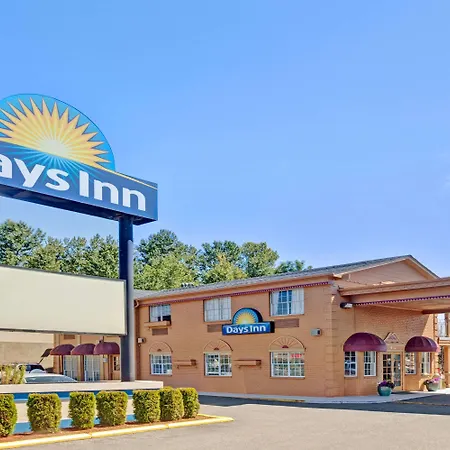 Days Inn By Wyndham Everett-3