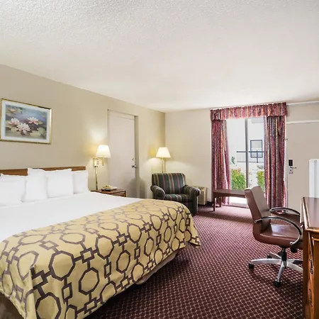 Baymont By Wyndham Johnson City-2