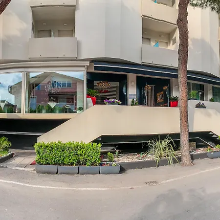 Hotel Le Cinéma-2