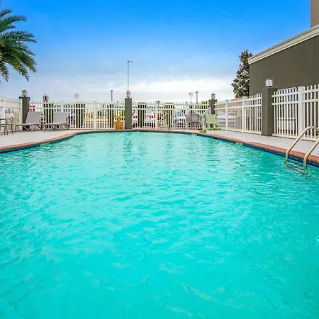 La Quinta By Wyndham Gonzales La-2
