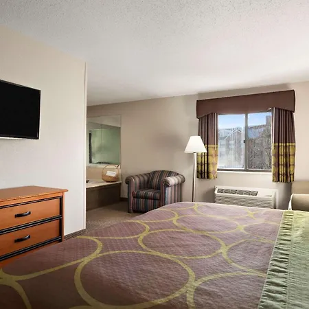 Super 8 By Wyndham Green Bay I-43 Bus. Park-2