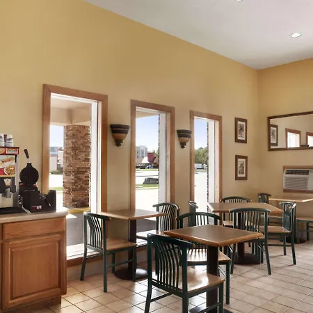 Rodeway Inn Effingham North-3