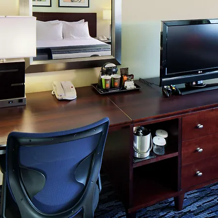 Doubletree By Hilton Norwalk-2