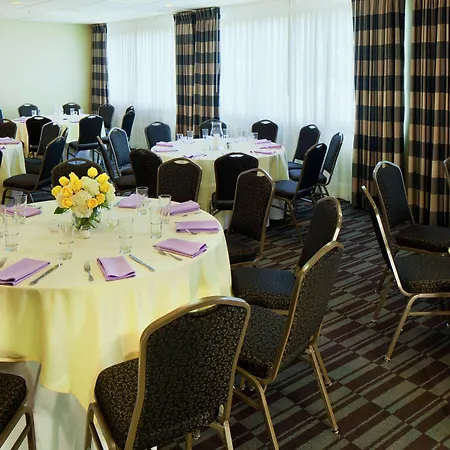 Doubletree By Hilton Norwalk-3
