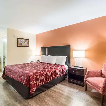 Econo Lodge Santee-3