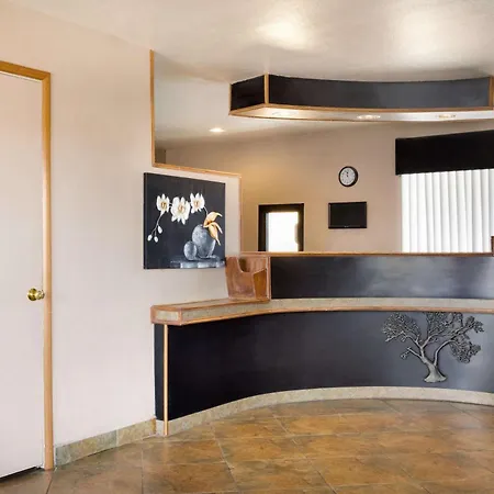 Travelodge By Wyndham Winslow-3
