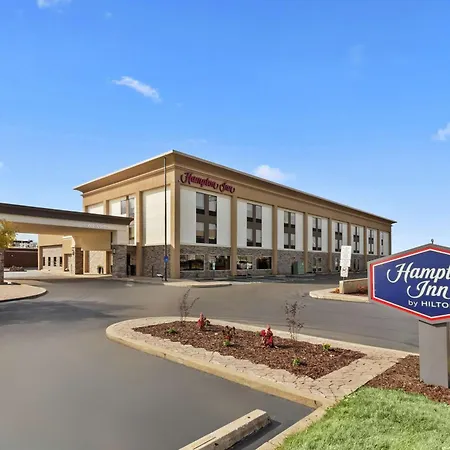 Hampton Inn St. Louis/Collinsville-3