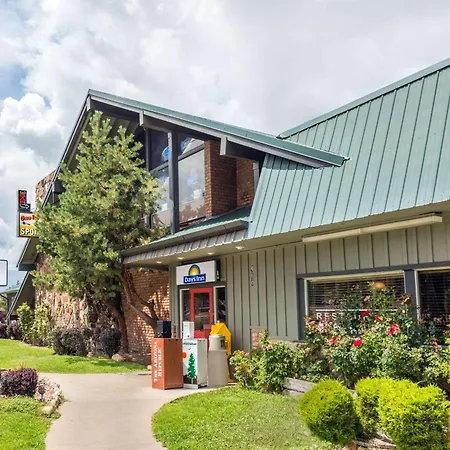 Days Inn By Wyndham Show Low-2