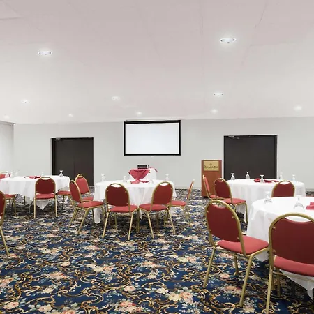 Ramada By Wyndham Watertown Thousand-3