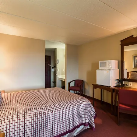 Rodeway Inn-3