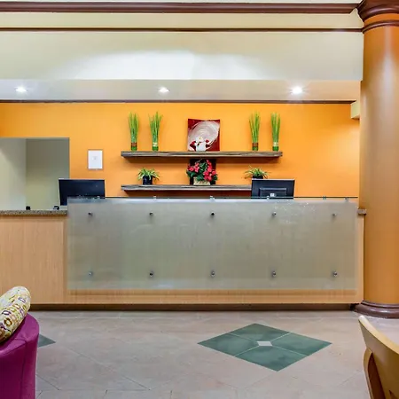 La Quinta By Wyndham Raleigh Crabtree-2