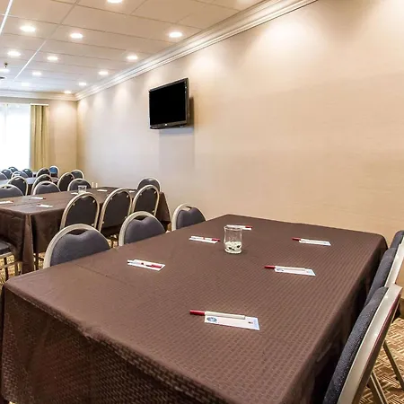 Comfort Suites Mattoon East-2