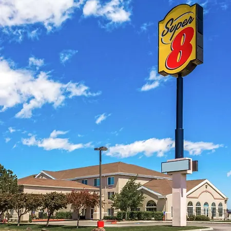 Super 8 By Wyndham Heyburn-2