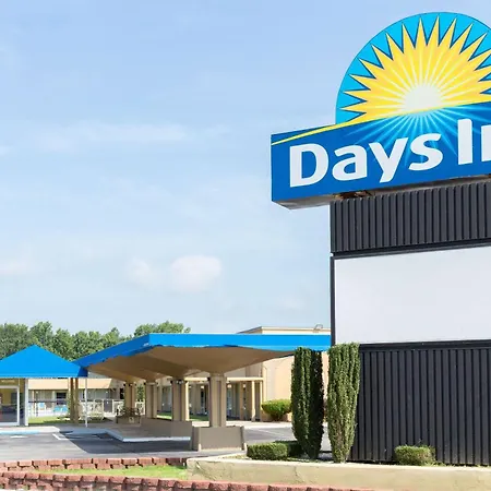 Days Inn By Wyndham Washington-2
