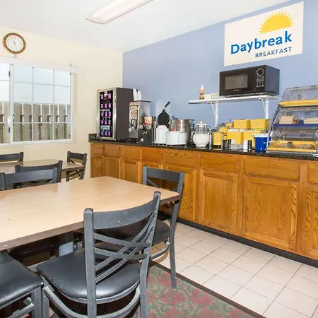 Days Inn By Wyndham Lexington Ne-2