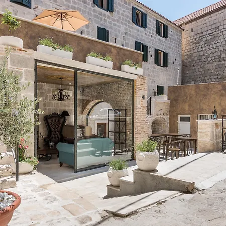 Heritage Palace Varos - Mag Quaint & Elegant Boutique Hotels-2